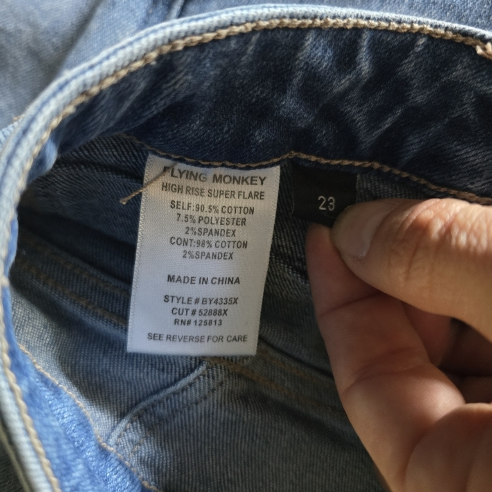 Flying Monkey Excellent Condition - image 4